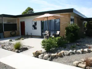 Ahava Bed & Breakfast
