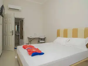 Waringin Guest House Tegal Mitra RedDoorz