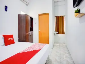 Hotel O Alhamra Guest House Near Mesjid Raya Al- Mashun