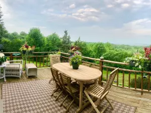 Mountain-view House ~ Mins To Middlebury, Flex Cancellation Policy