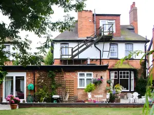 Elmdon Lodge