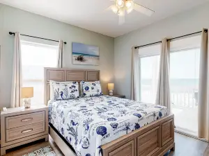 Gulf-front home with private deck, beach views, & gas grill - Dogs OK