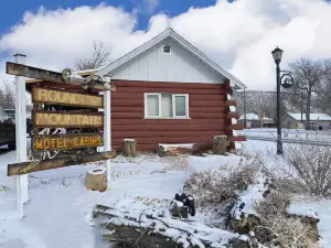 ราวด์ท็อป เมาน์เทน วิสต้า - เคบิน แอนด์ โมเทล
