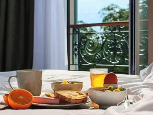 Brit Hotel Limoges Centre Gare - Hôtel & Spa