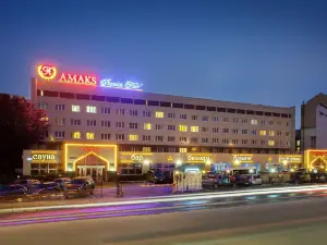 Amaks Premier Hotel