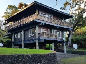 Volcano Acres Ranch B&B