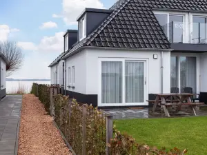 Apartment Sneekermeer with Water Sports Access