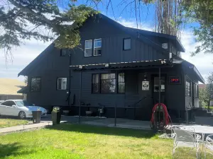 Chewelah Motel and RV Park