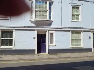 Lower Brook Mews