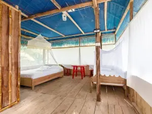 Red Uakari Jungle Lodge