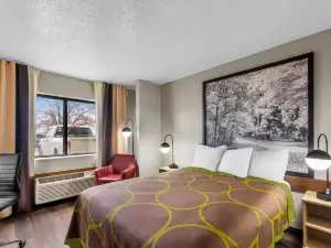 ซุปเปอร์ 8 บายวินด์แฮม อีแวนส์วิลล์อีสต์