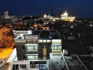 Hotel Temple View Inn