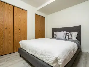 Fully Renovated Studio | Ski in/Out: Closest Condo to Lift | Pool & Hot Tubs