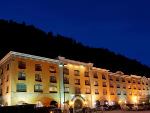 DoubleTree by Hilton Deadwood at Cadillac Jack's