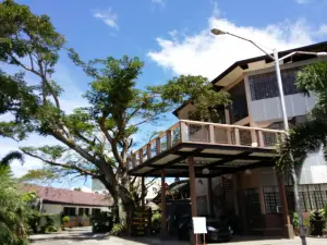 Quezon Premier Hotel Lucena