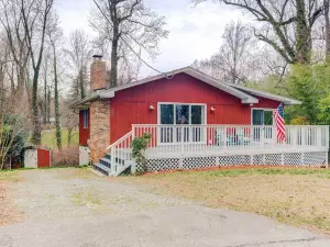 Maryland Vacation Rental: Walk to Chesapeake Bay!