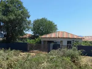 Nandoni Crystal