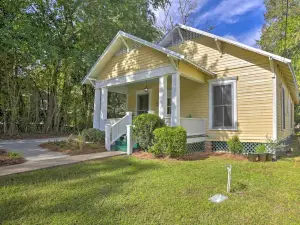 Thomasville Cottage Near the Big Oak and Downtown!