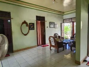 Penginapan Syariah Hesti Husni