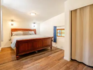 3BR Cabin in La Honda / Optional Extra Small Cabin or camping  separate booking.