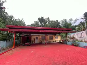 Destrelle Transient House