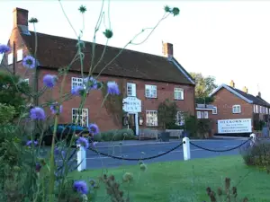 威斯特萊頓皇冠酒店