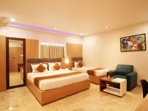 Hotel Ekta International !! 300 MTS from Baba Baidyanath Dham Temple !!