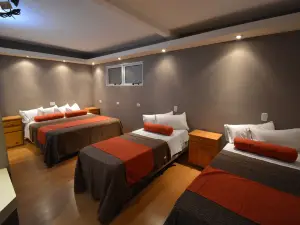 Piazza Hotel