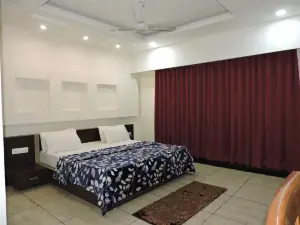 Hotel Rajmahal Roorkee