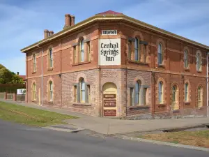 Central Springs Inn