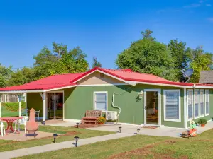 Oklahoma Home Near Lake w/ Patio, Grill & Chiminea