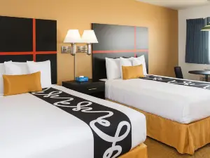 Chaparral Motor Inn