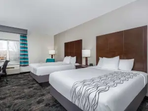 La Quinta Inn & Suites by Wyndham Columbus - Edinburgh