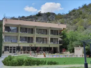 Vista Potrero - Hotel, Camping & Events