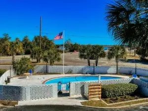 Waterway View Studio 2 w/ Pool, 1 Mile to Wrightsville Beach