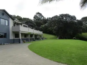 Cornwallis Palms