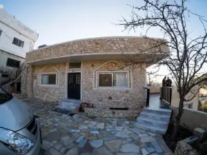 Mhna Guest House