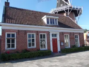 B&B Het Molenhuisje Winschoten - Met Woonkamer & Keuken