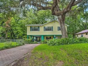 Waterfront Inglis Getaway ~ 5 Mi to the Gulf!