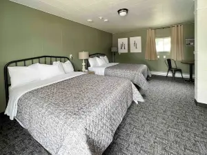 The Trail Inn - Melita, Manitoba - Hwy 83/ Hwy 3