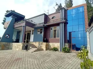 Kivu Lakeside Apartment