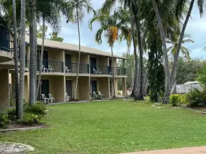 Bushland Beach Tavern