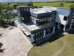 THE HOUSE OF JEFFREY