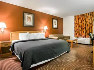 Quality Inn & Suites South-Obetz