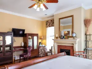 Burke Manor Inn & Pavilion