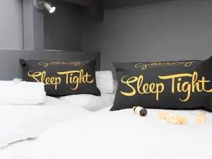 Wrexham Central Stay Apartment Six