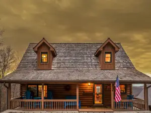 Breathtaking Mountain Views and Modern Design - Stunning Cabin Retreat