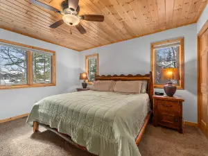 Lakeside Retreat with Kayaks and Fire Pit - Charming Northwoods Haven