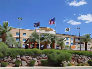 Courtyard St. George