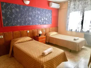 Hostal Isla Cristina Mataro